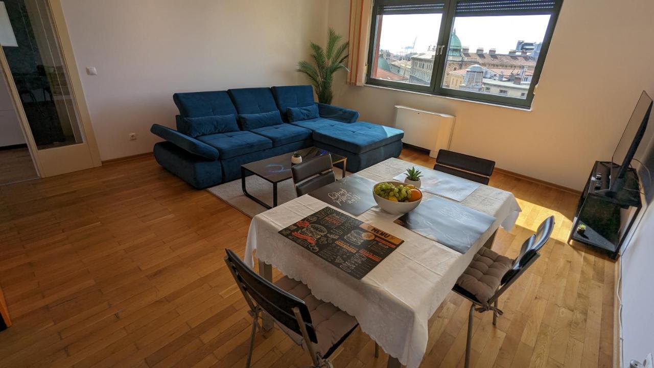 Downtown Fiume, Underground Garage Within The Property Bagian luar foto
